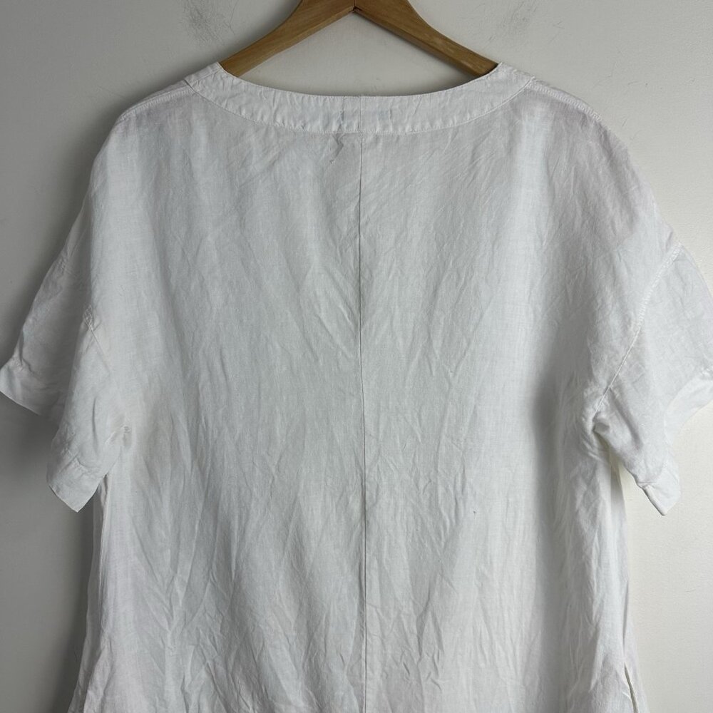 Elegant White Midi Dress - Picture 3 of 9